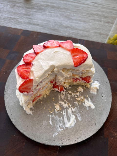 Sponge Cake with Fresh Strawberries and Vanilla Bean Whipped Cream